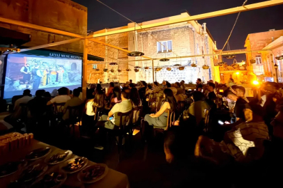 Mardin'de sinema rüzgârı... "Sesimi Taşı" filminin galasına yoğun ilgi