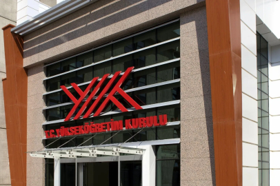 Depremzede üniversitelilere özel öğrencilik hakkı bir yıl daha uzatıldı