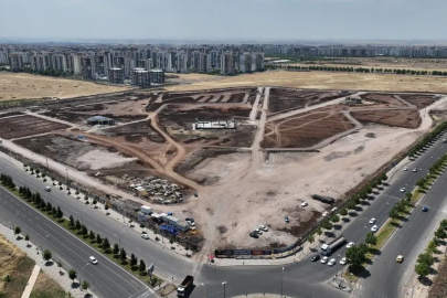 Mezopotamya Kent Parkı’nda çalışmalar eş zamanlı sürüyor